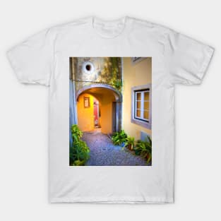 arco. sintra . lisbon.portugal T-Shirt